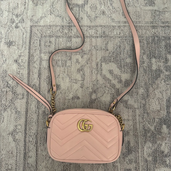 GG Marmont Mini Shoulder Bag - Picture 2 of 14